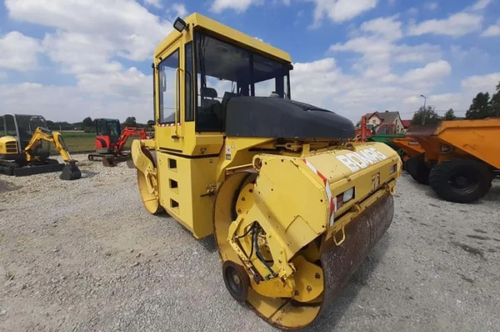 Двухвальцовый каток Bomag BW 184 AD- фото № 3