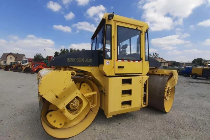 Двухвальцовый каток Bomag BW 184 AD- фото № 6