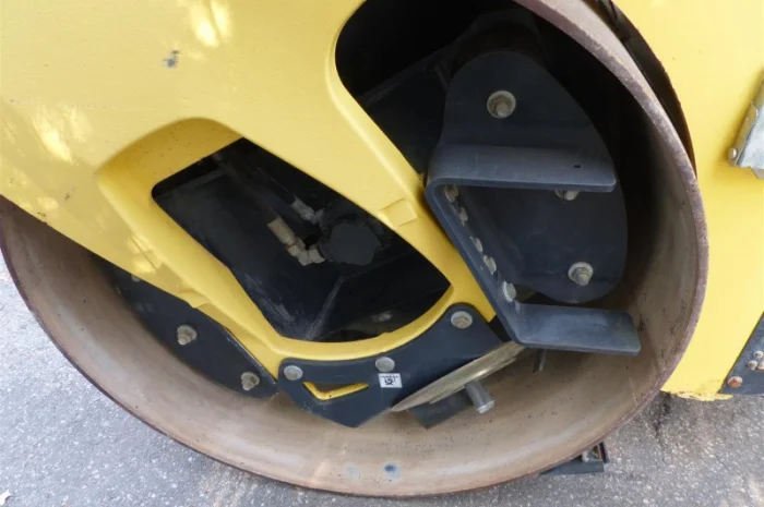 Тандемный каток Bomag BW 190 AD-4- фото № 12