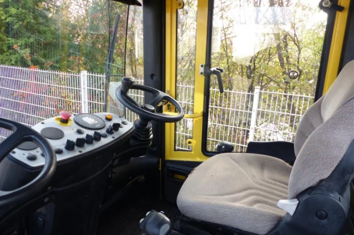 Тандемный каток Bomag BW 190 AD-4- фото № 8