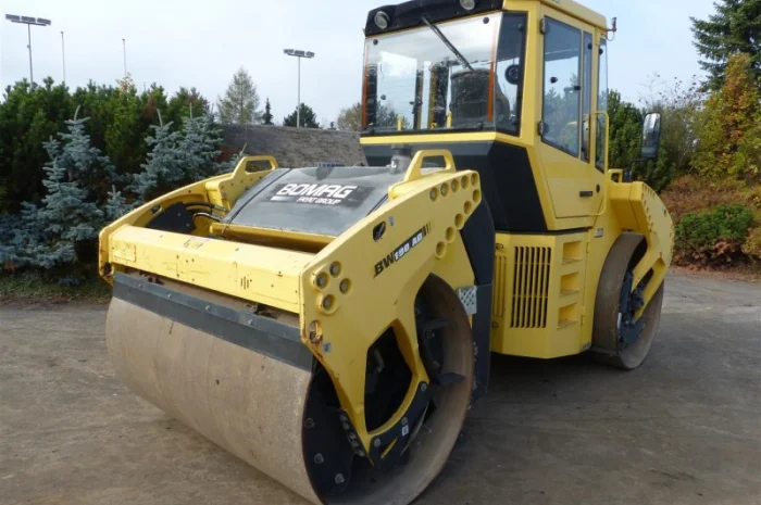 Тандемный каток Bomag BW 190 AD-4- фото № 17
