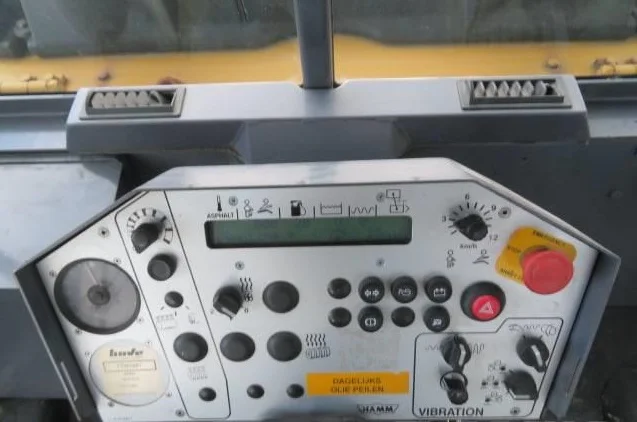 Тандемный каток Hamm DV 6.42 Super- фото № 6