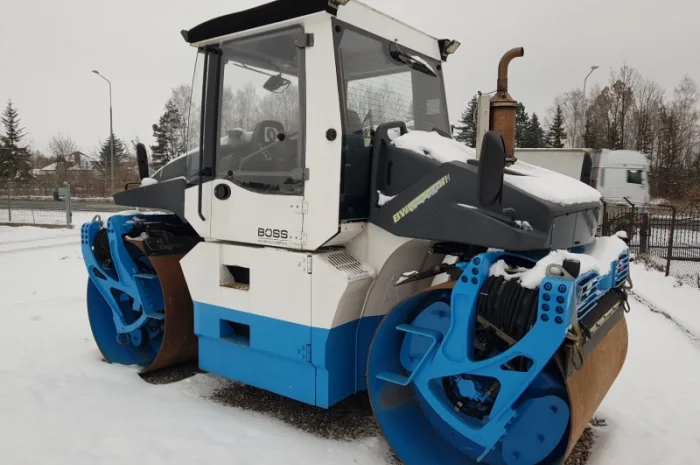 Дорожній каток Bomag BW 174AP 2010- фото № 2