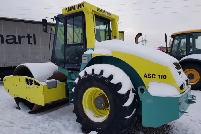 Грунтовий каток Amman 2011 року- фото № 17