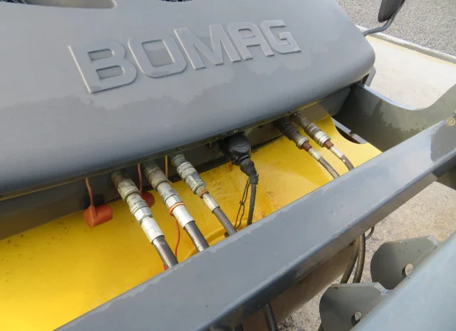 Тандемный каток Bomag BW174 AP-AM- фото № 3
