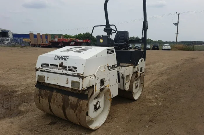 Комбинированный каток Bomag BW 135 AD- фото № 1