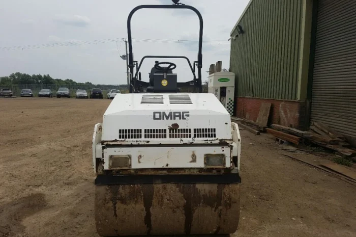 Комбинированный каток Bomag BW 135 AD- фото № 3