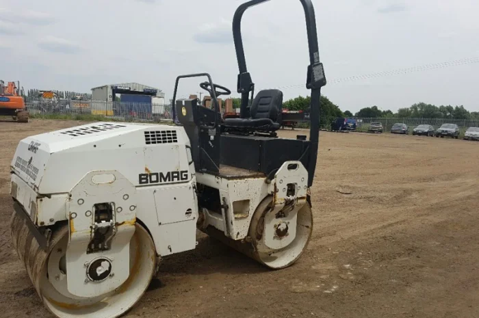 Комбинированный каток Bomag BW 135 AD- фото № 5