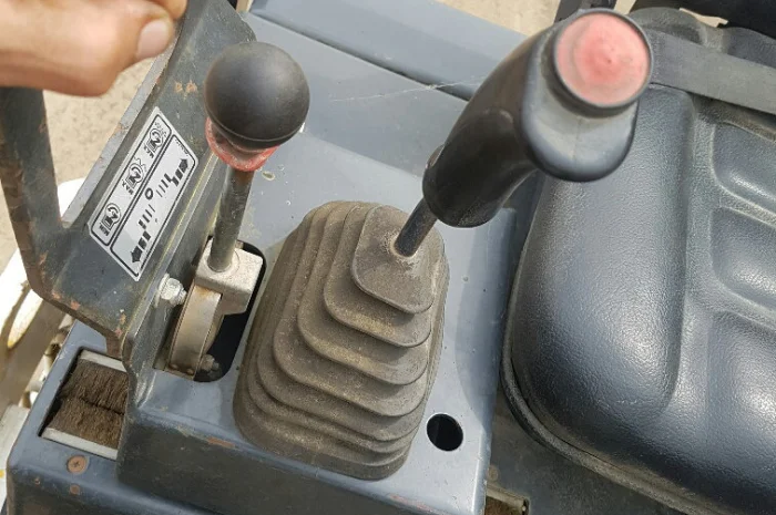 Комбинированный каток Bomag BW 135 AD- фото № 7