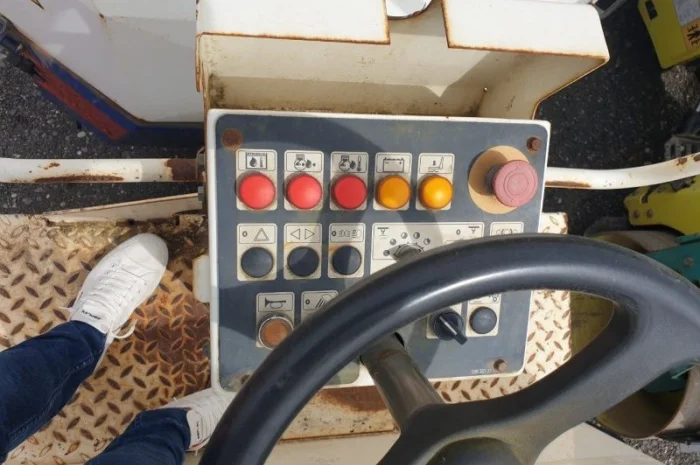 Каток комбинированный Bomag BW 135 AD- фото № 7