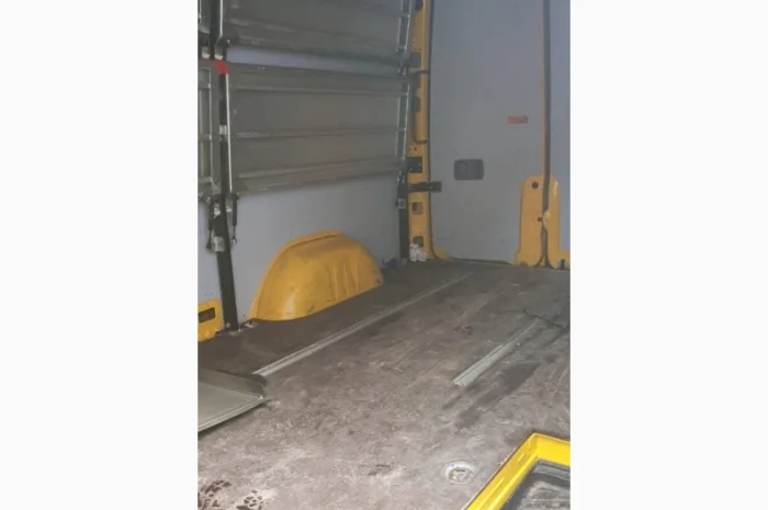 Volkswagen Crafter правий руль- фото № 3