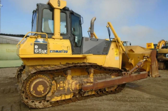 Бульдозер Komatsu D65PX-15E0- фото № 4