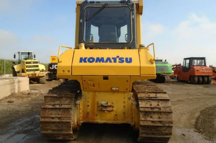 Бульдозер Komatsu D65PX-15E0- фото № 5