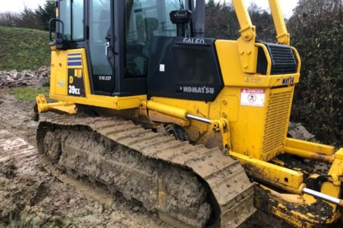 Бульдозер Komatsu D39EX-21- фото № 3