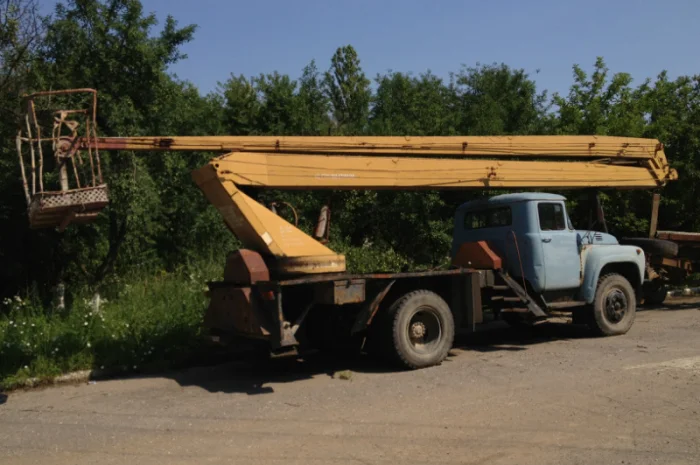 Будівельний авктокран, Автовишка АГП-22 на базі ЗиЛ-130- фото № 4