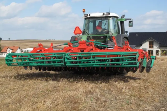 Дискова борона (СКЛАДНА) AGRO-MASZ BTH 4.0 м 5.0 м або 6.0 м- фото № 4