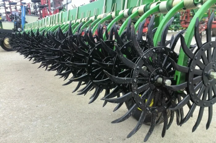 Продам ротационную борону John Deere 6м- фото № 4