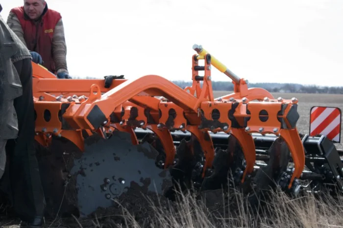 Дисковая борона таурус-2.4 н- фото № 1