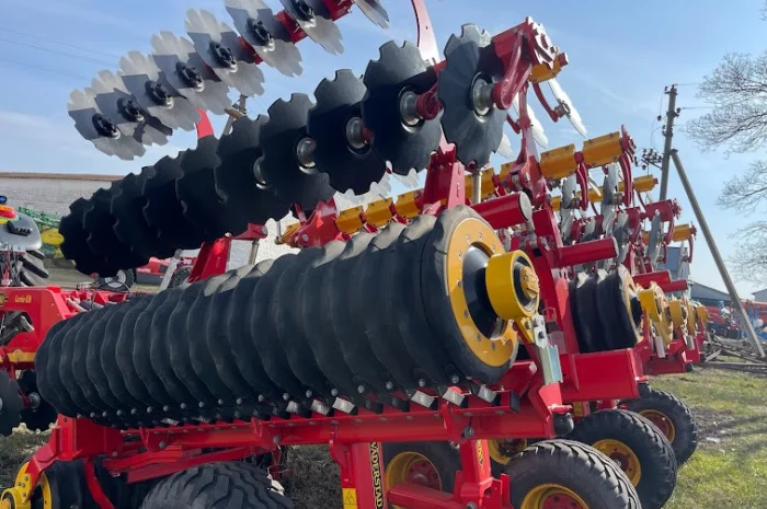 Новий дискатор Vaderstad Carrier 650 (виставкова машина)- фото № 2