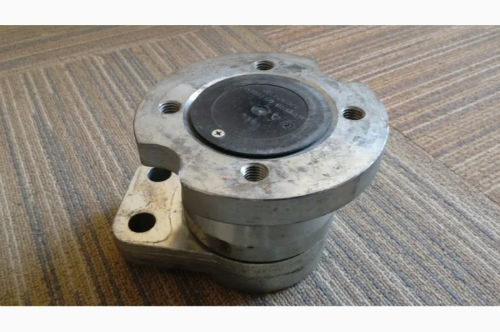 R18124400, R18124401 Ступица диска уфо дисковая борона гаспардо- фото № 1