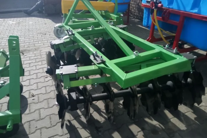 Дисковая борона 1.3 - 1.5 - 1.8 - 2.0 - 2.2 - 2.4 - 2.7 - 3.15 м Bomet Бомет- фото № 10