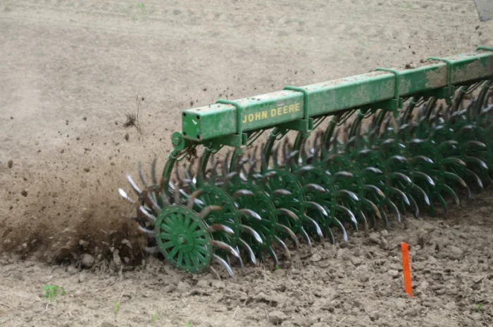 Борона мотига ротаційна Джон Дір John Deere 400 (6, 9, 12 метрів) купити- фото № 10