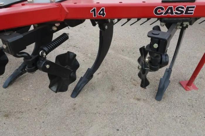 CASE IH 14 Ripper Кейс 14 навесной глубокорыхлитель на 5 лап с колтерами- фото № 4