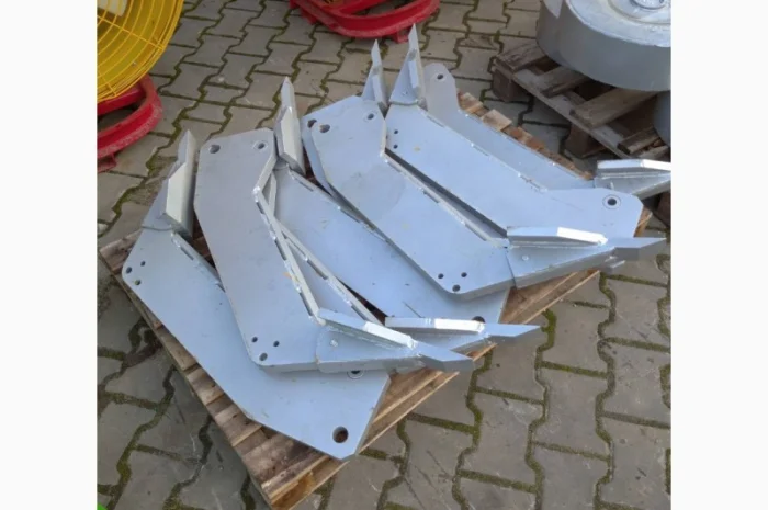 Глубокорыхлитель рыхлитель чизель 3 - 4 лапы стойки Бомет Bomet Польша- фото № 2