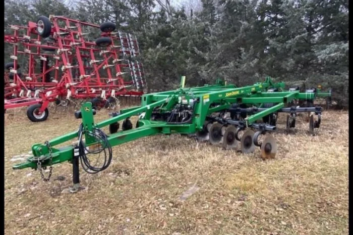 Глубокорыхлитель диск-ріпер JOHN DEERE Джон Дир 2700- фото № 2