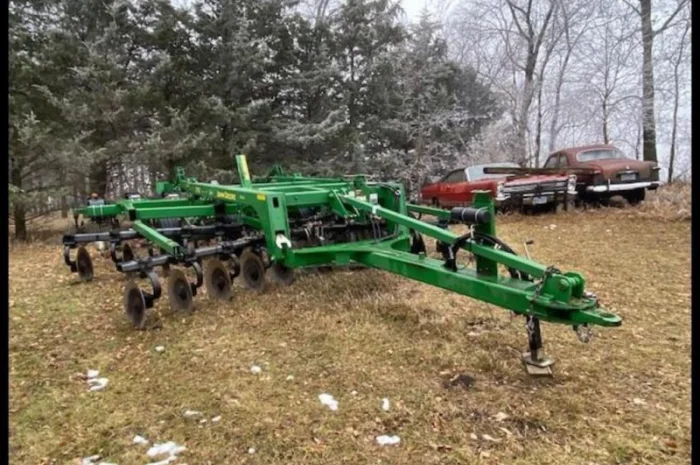 Глубокорыхлитель диск-ріпер JOHN DEERE Джон Дир 2700- фото № 4