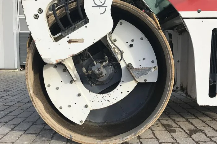 Двухвальцовый каток Hamm DV 90 VO в Наличии- фото № 11