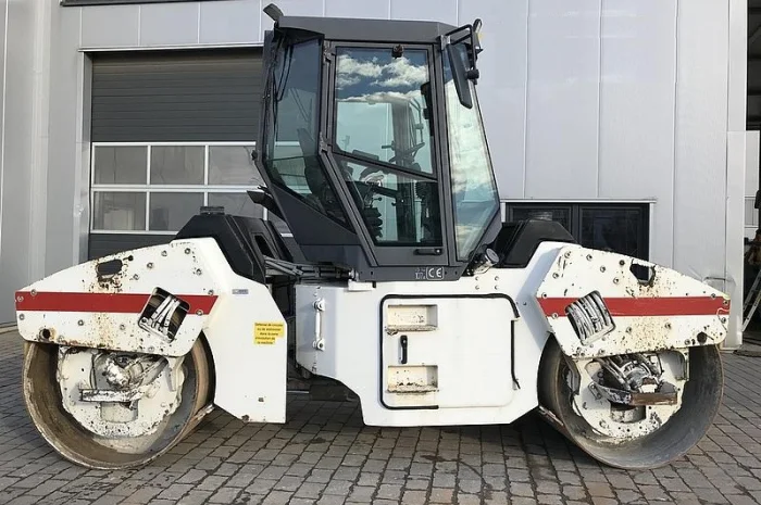 Купить Двухвальцовый каток Hamm DV 90 VO- фото № 1