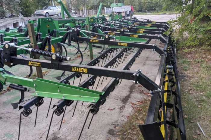 Культиватор JOHN DEERE 960 - 10м. паровой/предпосевной Джон Дир - В НАЛИЧИИ + КАТКИ- фото № 7