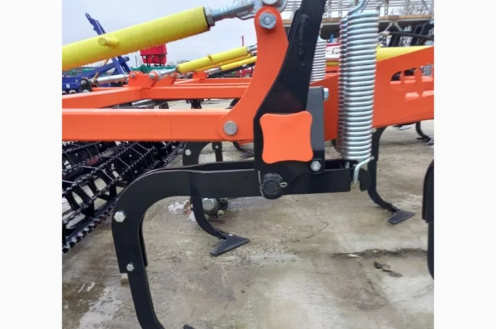 Культиватор ВЕПР 4, 2 причіпний з пружинним блоком захисту стійок- фото № 5