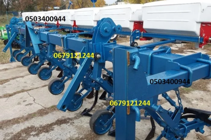 Подкормка культиватора КРН-5, 6 (Подкормка крн, туковая система, банки, подкормочное устрой- фото № 1