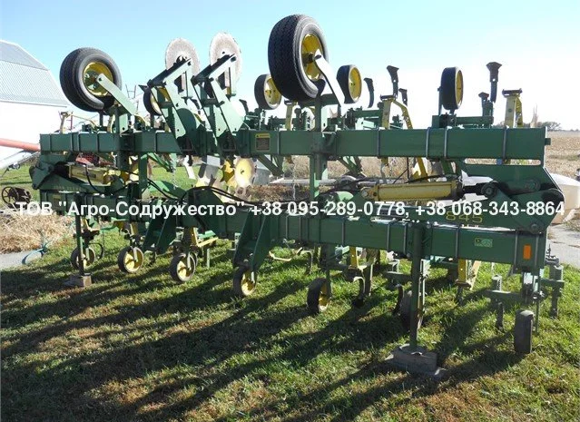 Из США Культиватор Пропашной – John Deere 845 /16 рядный- фото № 1