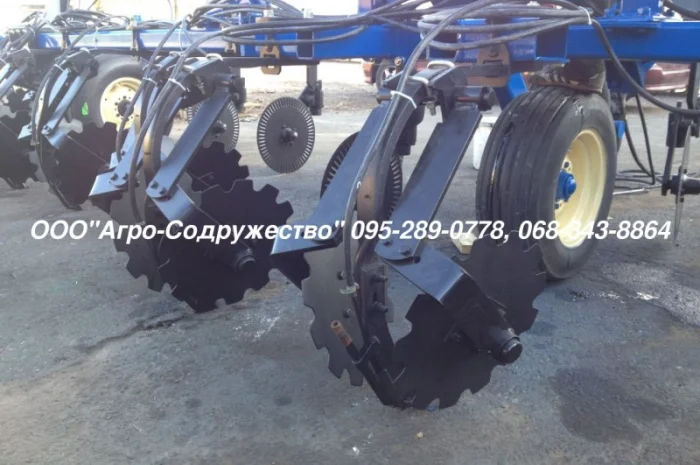 Культиватор для внесения жидкого безводного аммиакаNH3 Blu-Jet Блю-Джет LandWalker- фото № 2