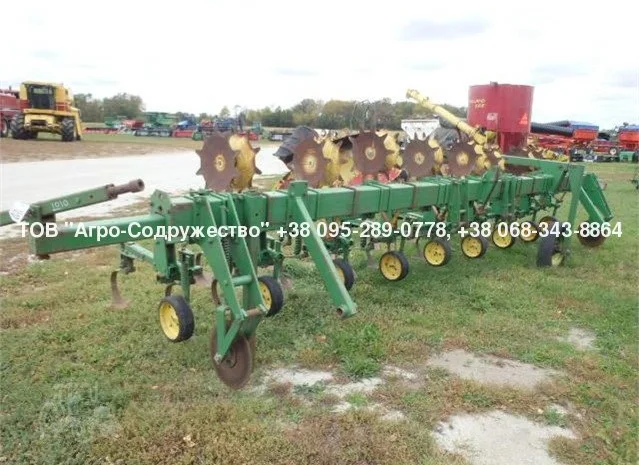 Из США - пропашной культиватор John Deere 825 /8 рядный- фото № 7