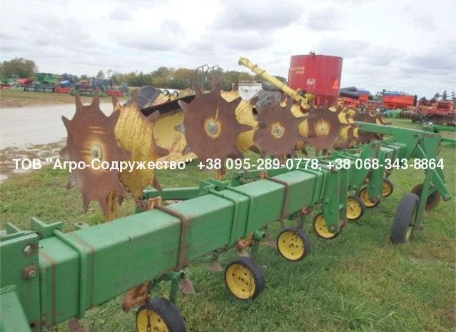 Из США - пропашной культиватор John Deere 825 /8 рядный- фото № 8