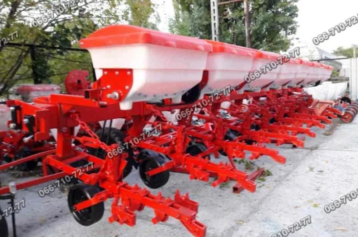 СВУ(комплект, 8 пластиковых бункеров) туковая система КРН КРНВ 5.6- фото № 1