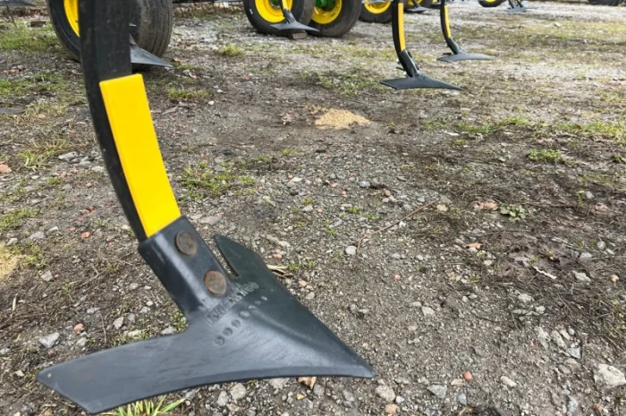 Продам Культиватор John Deere 4м- фото № 5