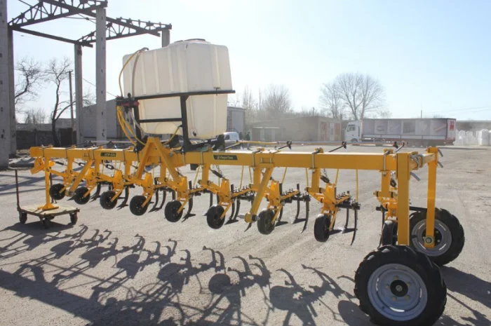 Культиватор КРН-5, 6-04 с системой внесения жидких удобрений или “СЗР”- фото № 1