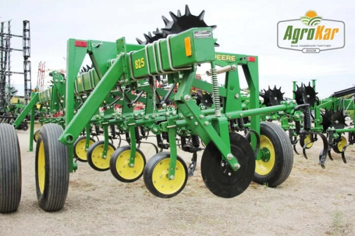 Просапний культиватор John Deere 825 (8 рядів)- фото № 14