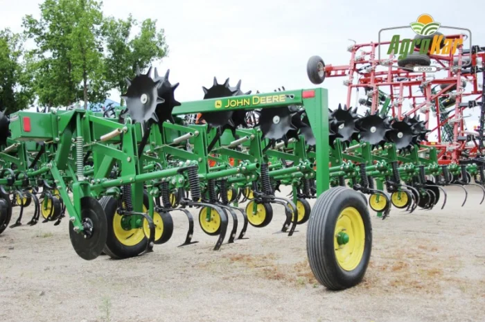 Просапний культиватор John Deere 825 (8 рядів)- фото № 15