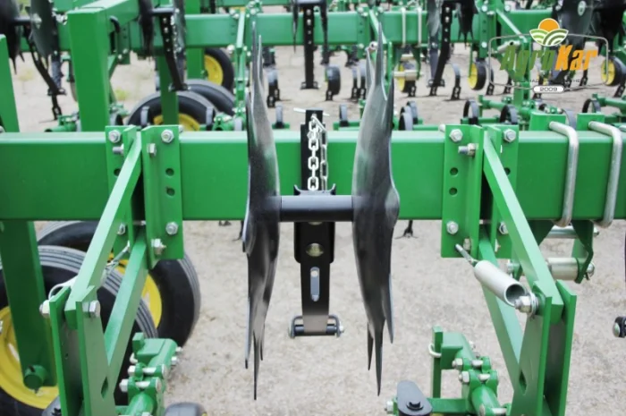 Просапний культиватор John Deere 825 (8 рядів)- фото № 2