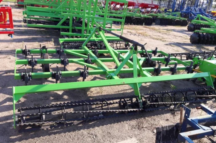 Культиватор для суцільного обробітку 3, 2 м з катком стрілчасті лапи- фото № 6
