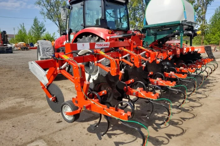 Культиватор для міжрядного обробітку з внесенням рідких добрив- фото № 2