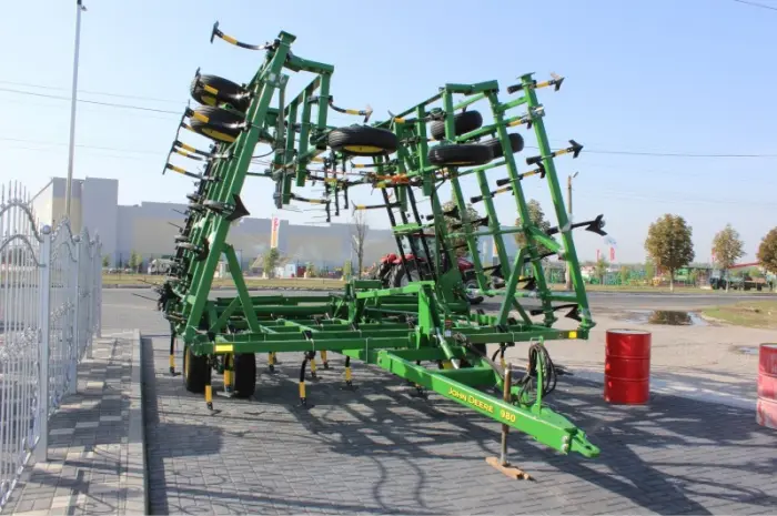 Культиватор John Deere 985- фото № 1