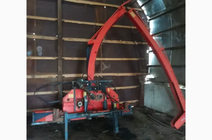 Навесной четырехрядный измельчитель кукурузы на силос Kuhn MC 180S Quattro- фото № 6