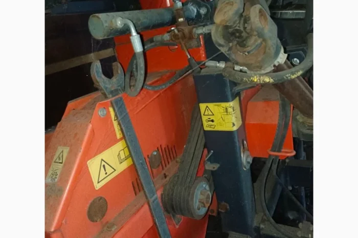 Навесной четырехрядный измельчитель кукурузы на силос Kuhn MC 180S Quattro- фото № 3